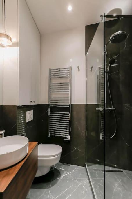 Modern 2 Bedrooms Near Louvre Paris Bagian luar foto
